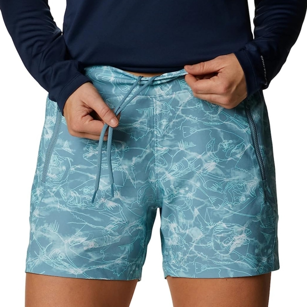 Columbia PFG Tidal II Storm Contour Fish Shorts Women’s Athleisure Size Small